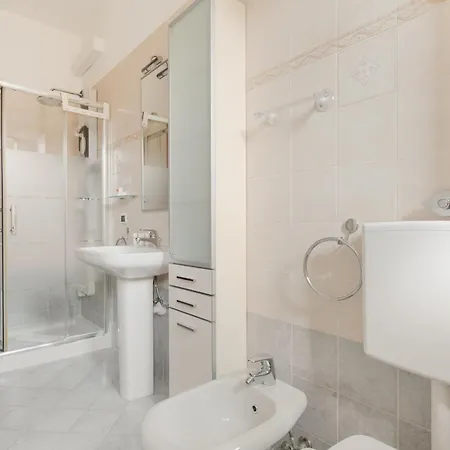Apartamento Guesthost - Fiera Cozy X4 *